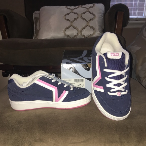 Girl’s Size 3 Vans skater style shoes
